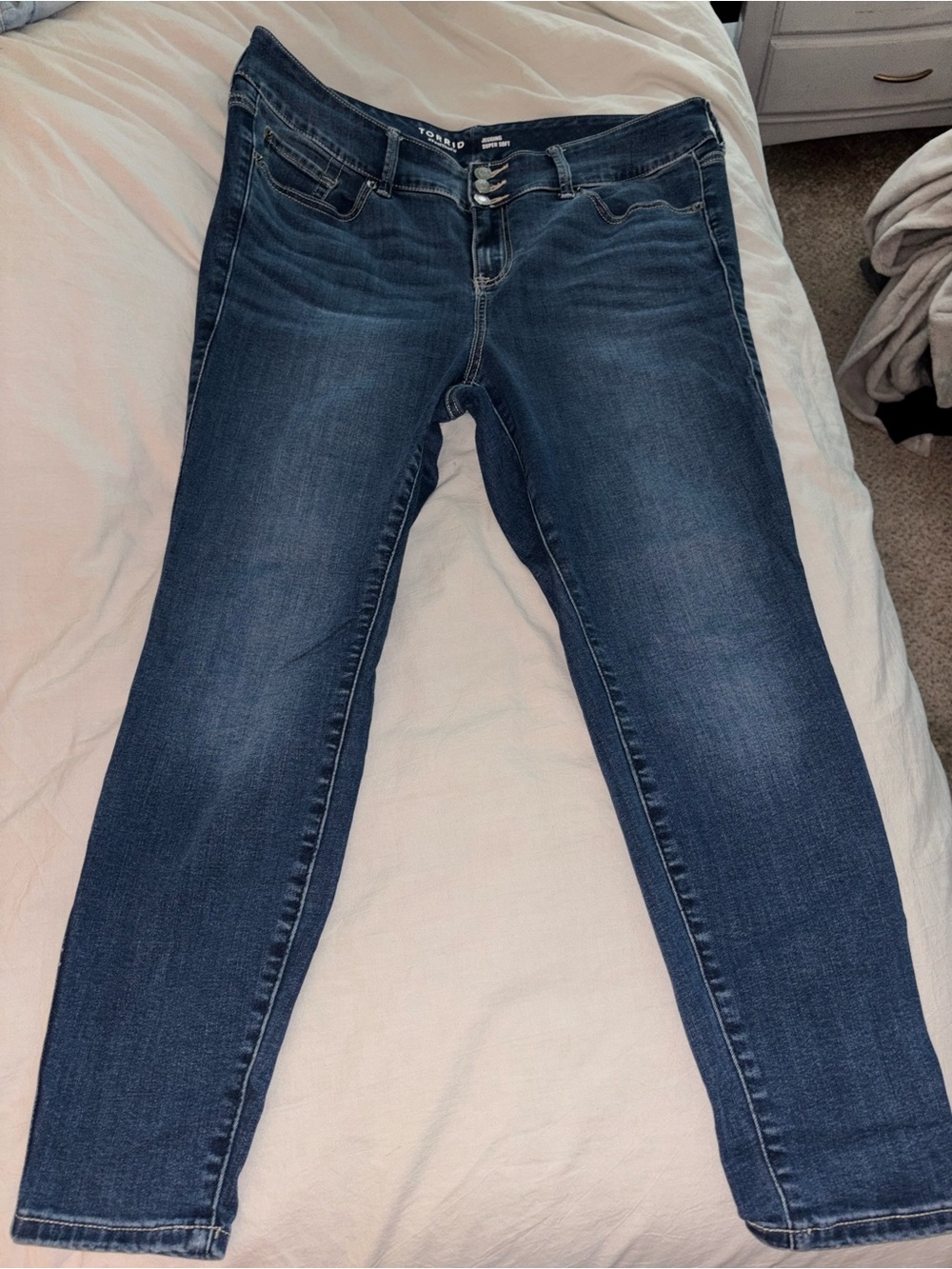 4 pairs of Jeans!